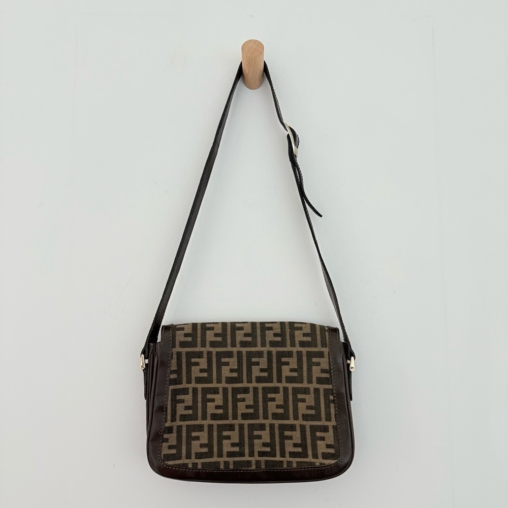 Vintage Fendi brown canvas & leather Zucca logo shoulder bag - Picture 6 of 13